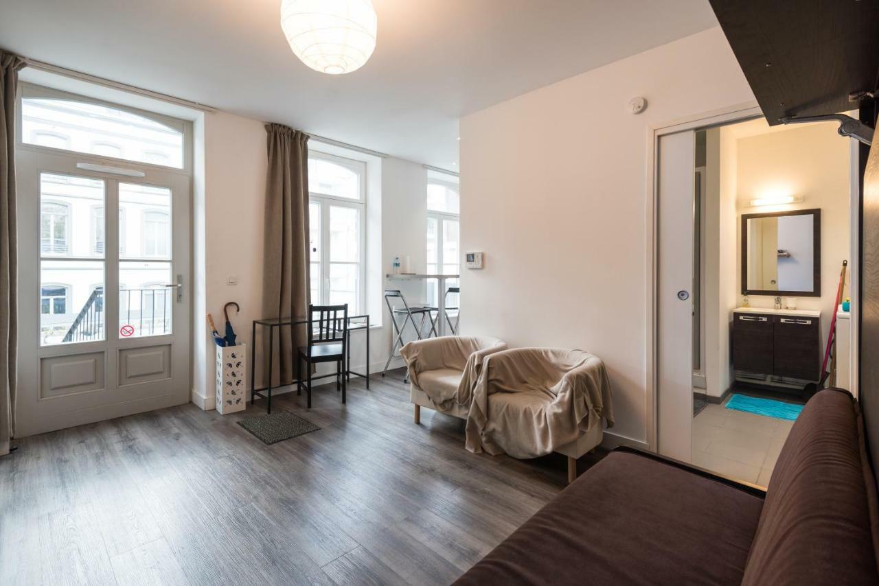 Appart Republique Parking Prive Gratuit Lille Bagian luar foto